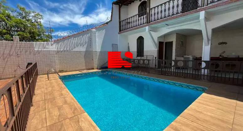 Casa, 5 quartos, 279 m² - Foto 2