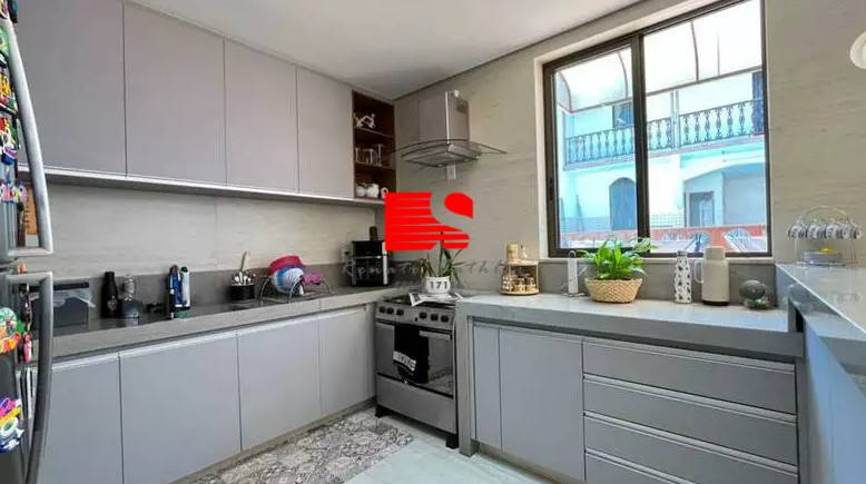 Casa, 5 quartos, 279 m² - Foto 3