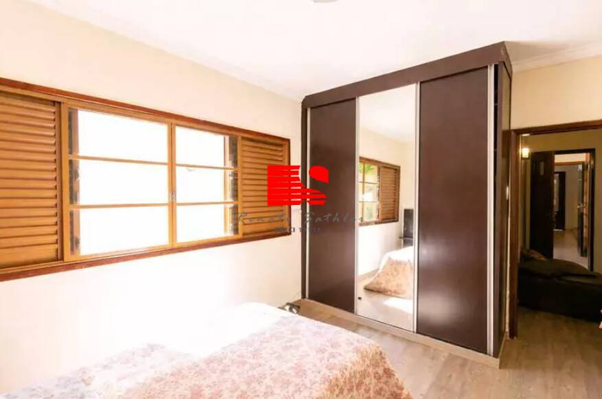 Casa, 3 quartos, 300 m² - Foto 11