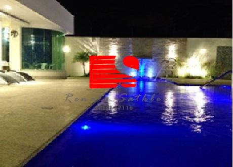 Casa à venda com 8 quartos, 900m² - Foto 1